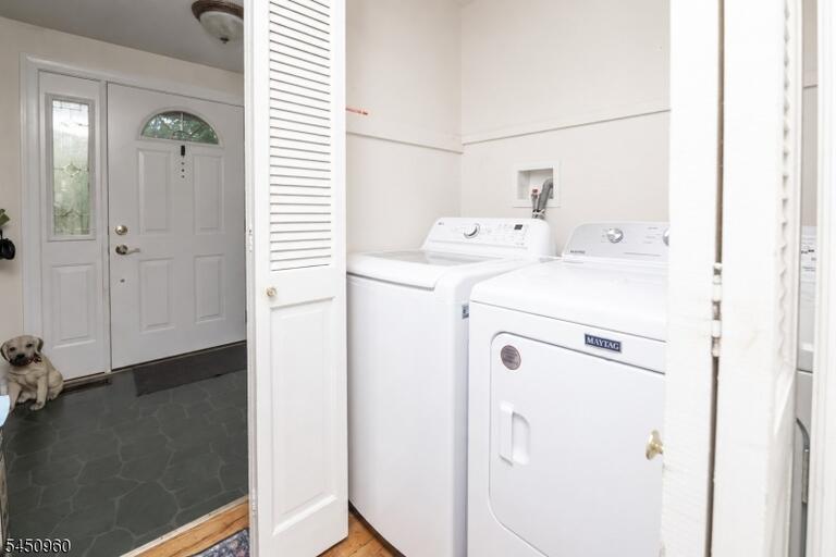 Property listing MLS 4044413 photo 27