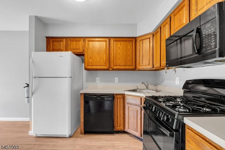 Property listing MLS 4044415 photo 10