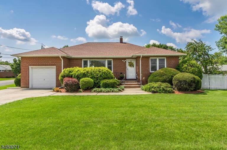 Property listing MLS 4044434 photo 1