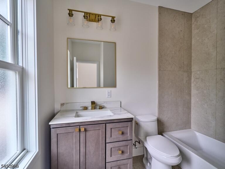 Property listing MLS 4044455 photo 23