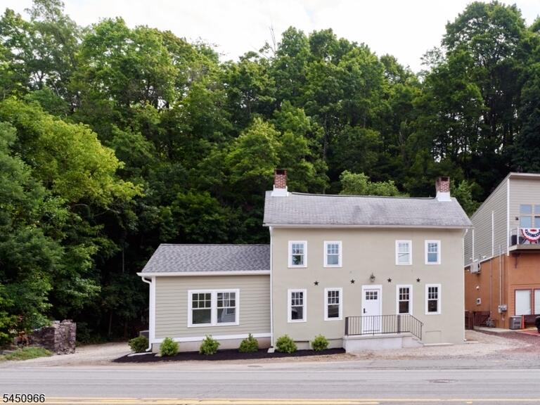 Property listing MLS 4044455 photo 3