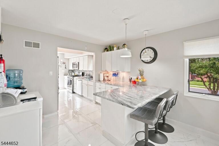 Property listing MLS 4044456 photo 13