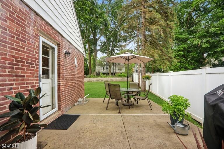 Property listing MLS 4044475 photo 38
