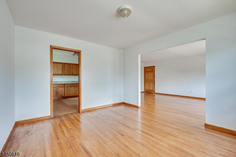 Property listing MLS 4044489 photo 27