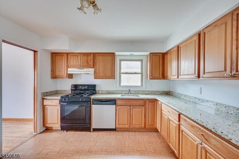 Property listing MLS 4044489 photo 30