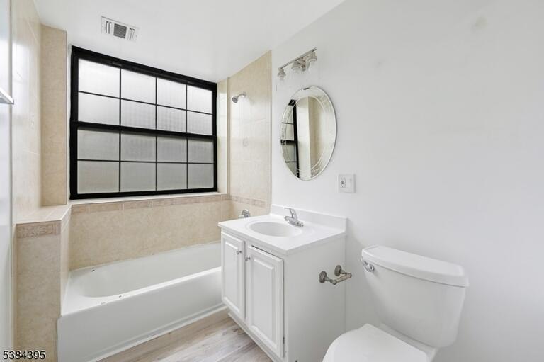Property listing MLS 4044491 photo 6