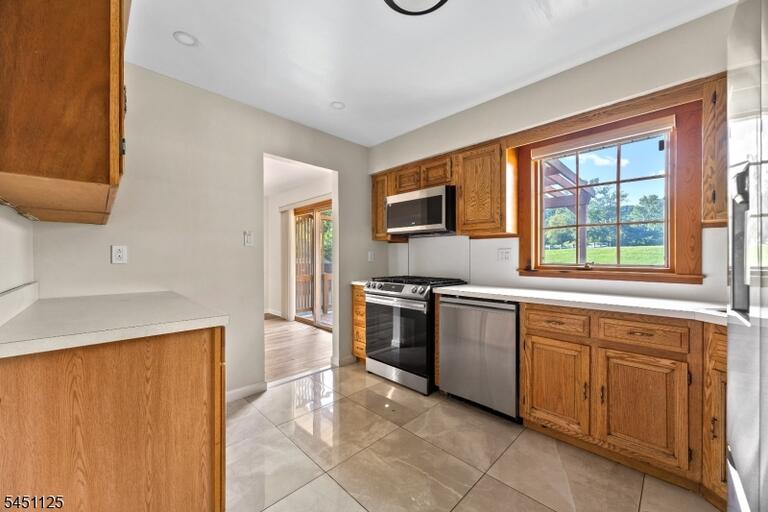 Property listing MLS 4044515 photo 27