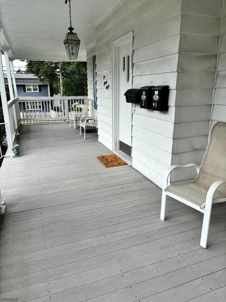 Property listing MLS 4044519 photo 2