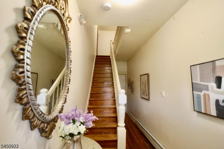 Property listing MLS 4044519 photo 3