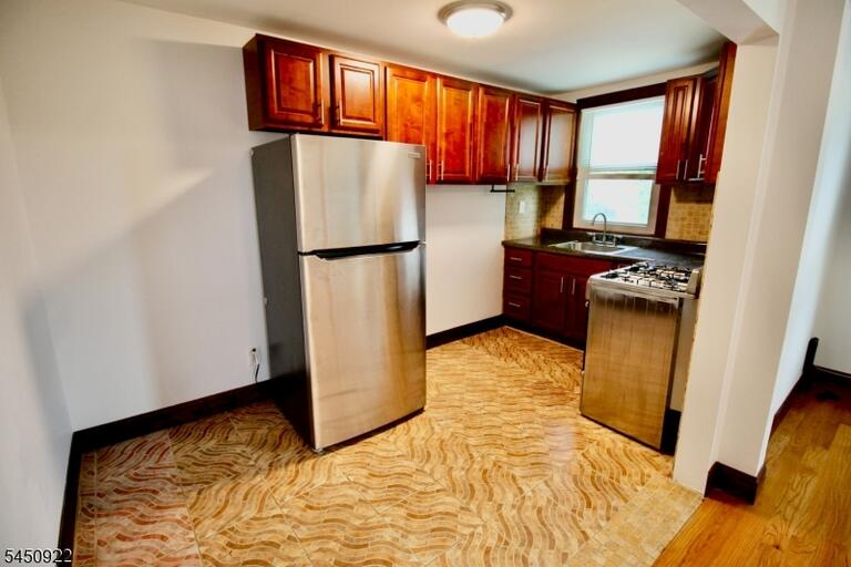 Property listing MLS 4044519 photo 4
