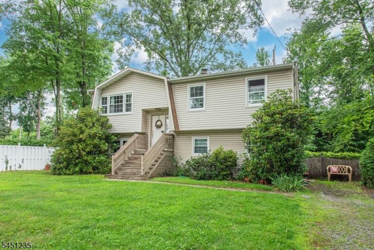 Property listing MLS 4044584 photo 17