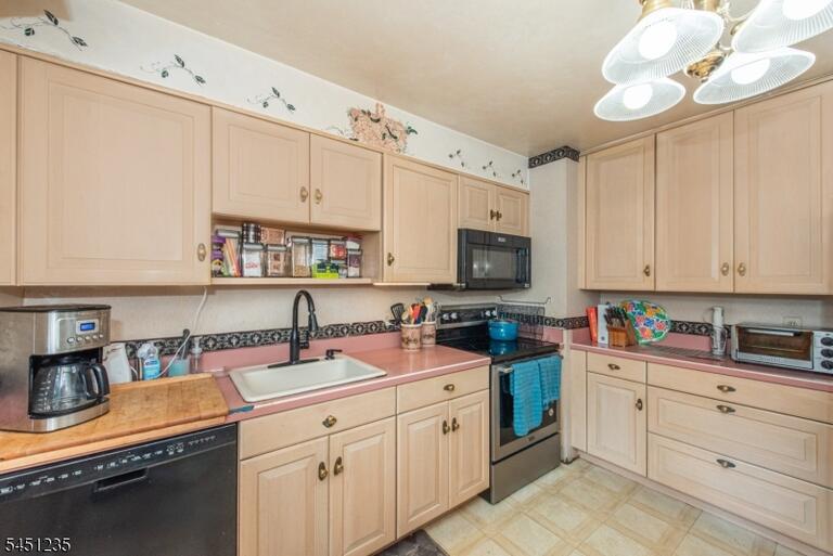 Property listing MLS 4044584 photo 8