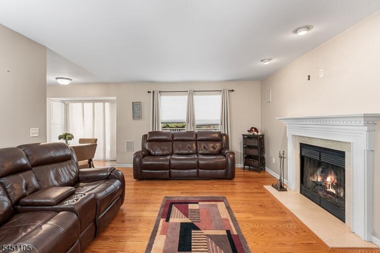 Property listing MLS 4044588 photo 6