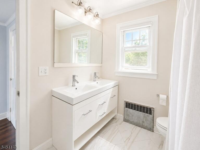 Property listing MLS 4044613 photo 15