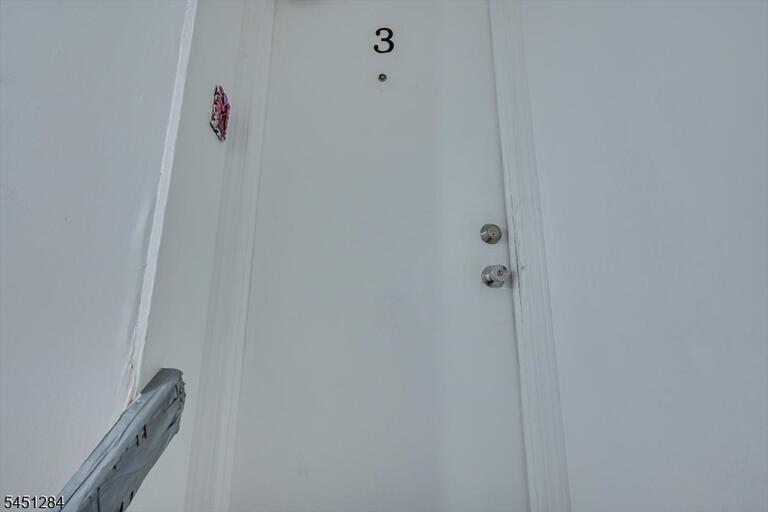 Property listing MLS 4044630 photo 26