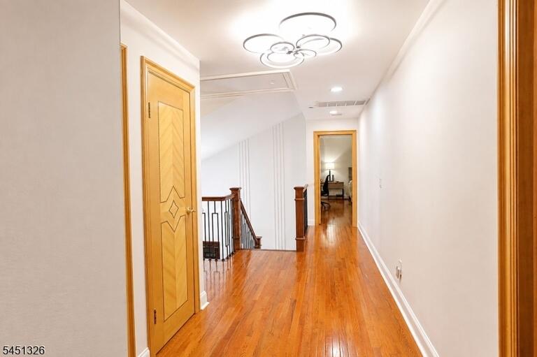 Property listing MLS 4044683 photo 13