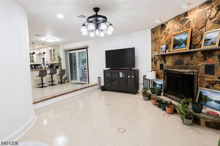 Property listing MLS 4044683 photo 22