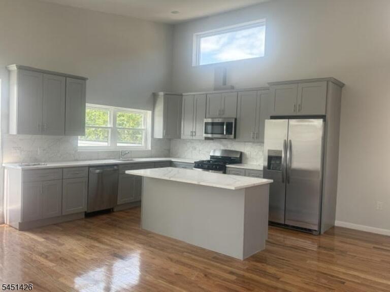 Property listing MLS 4044750 photo 8