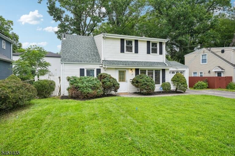 Property listing MLS 4044753 photo 2