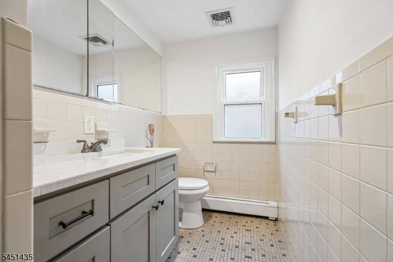 Property listing MLS 4044753 photo 23