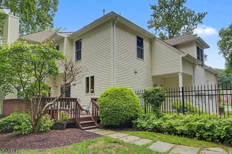 Property listing MLS 4044765 photo 35