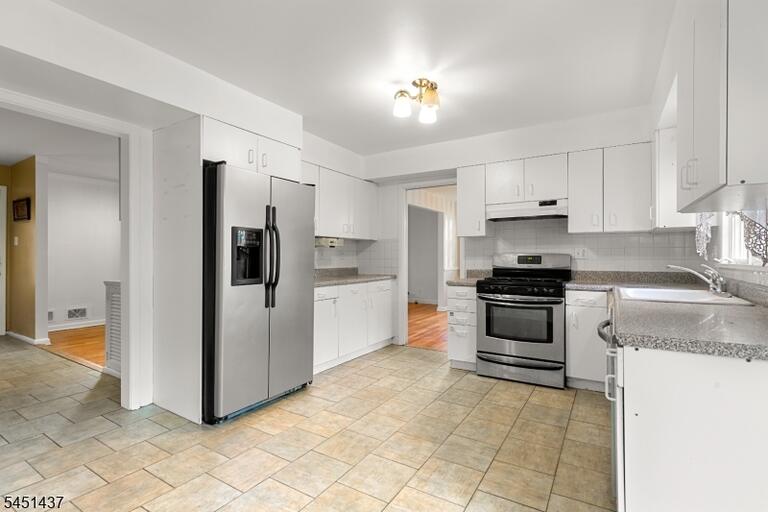 Property listing MLS 4044769 photo 12