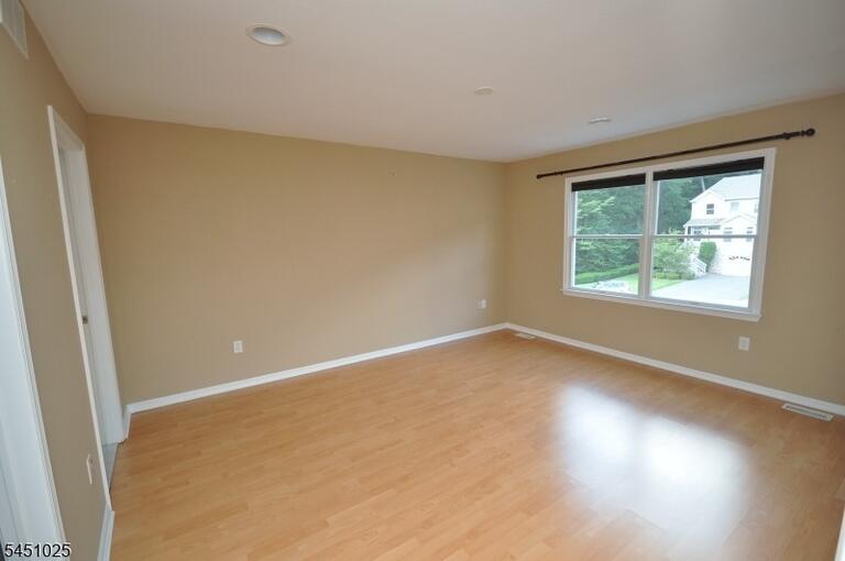 Property listing MLS 4044833 photo 7