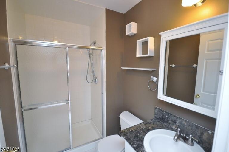 Property listing MLS 4044833 photo 9
