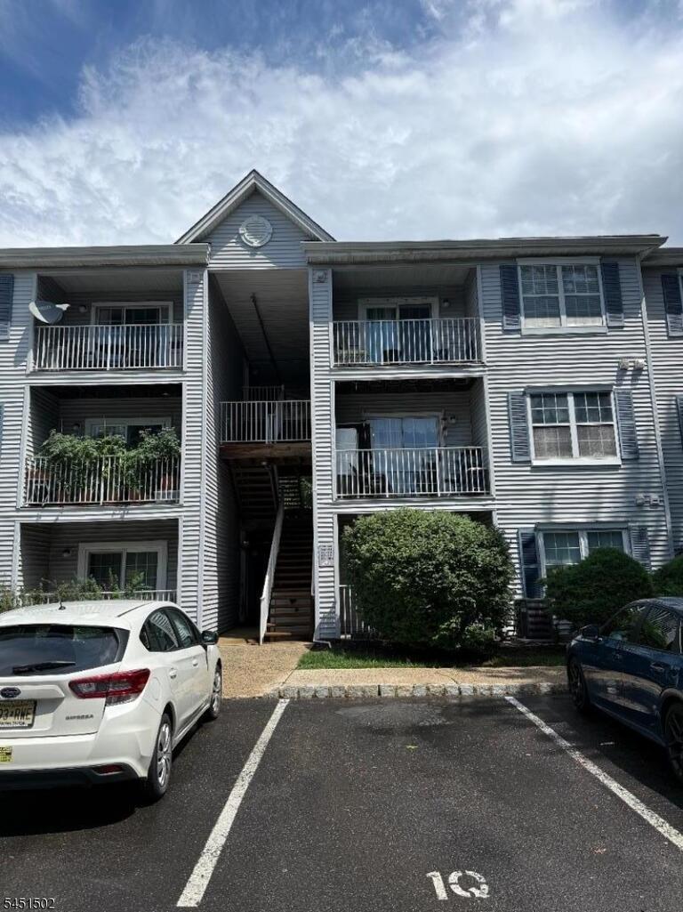 Property listing MLS 4044835 photo 1