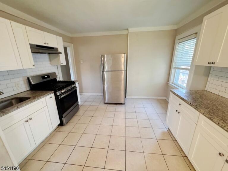 Property listing MLS 4044841 photo 8