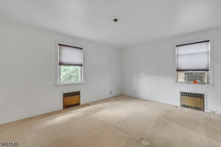 Property listing MLS 4044844 photo 11