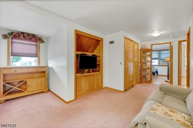 Property listing MLS 4044844 photo 21