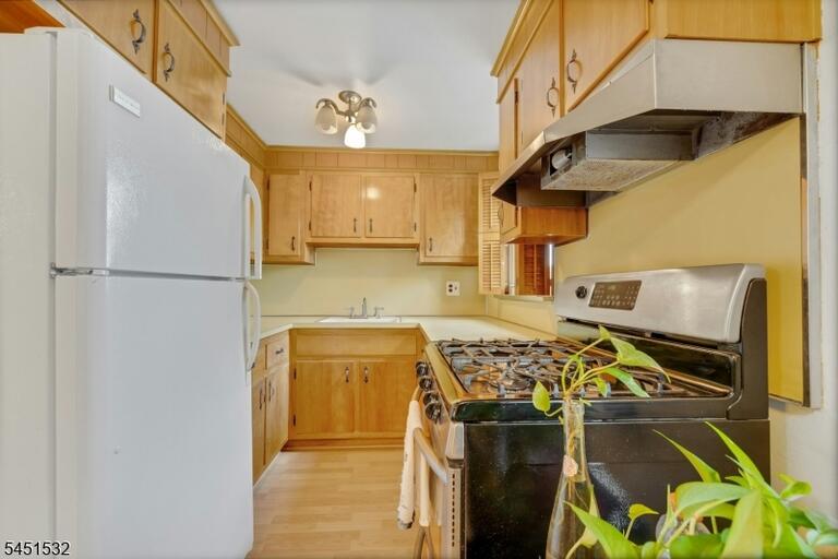 Property listing MLS 4044844 photo 27