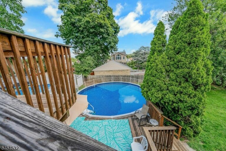 Property listing MLS 4044844 photo 34