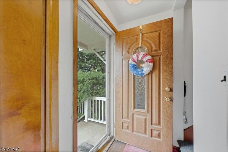 Property listing MLS 4044844 photo 4