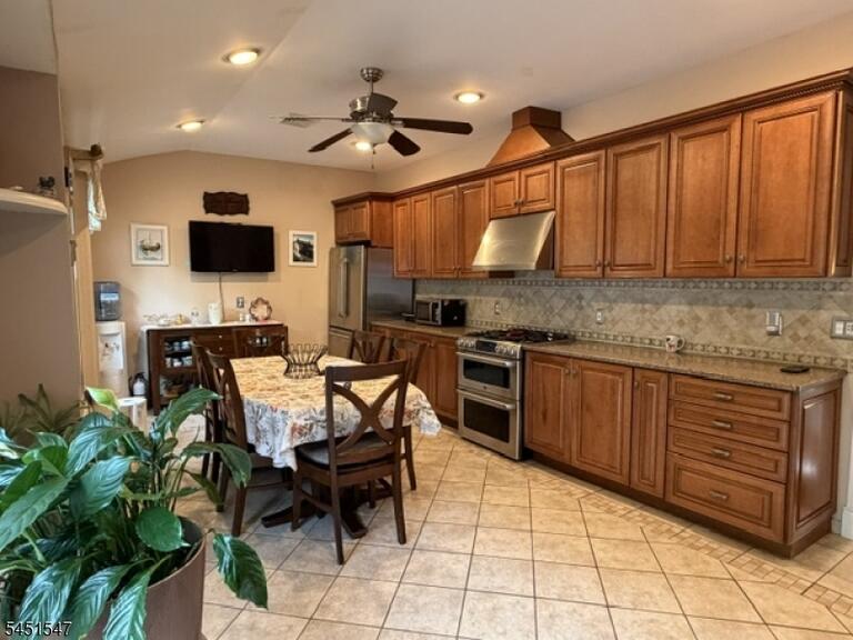 Property listing MLS 4044855 photo 8