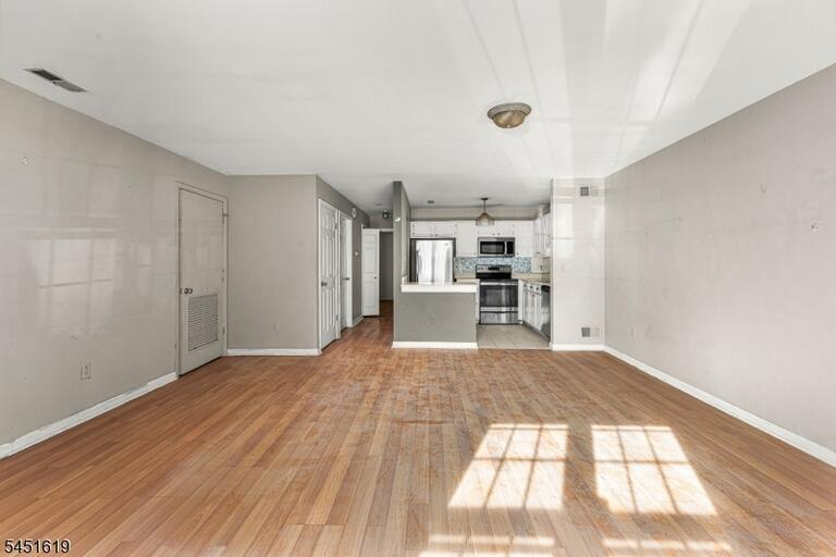 Property listing MLS 4044911 photo 17