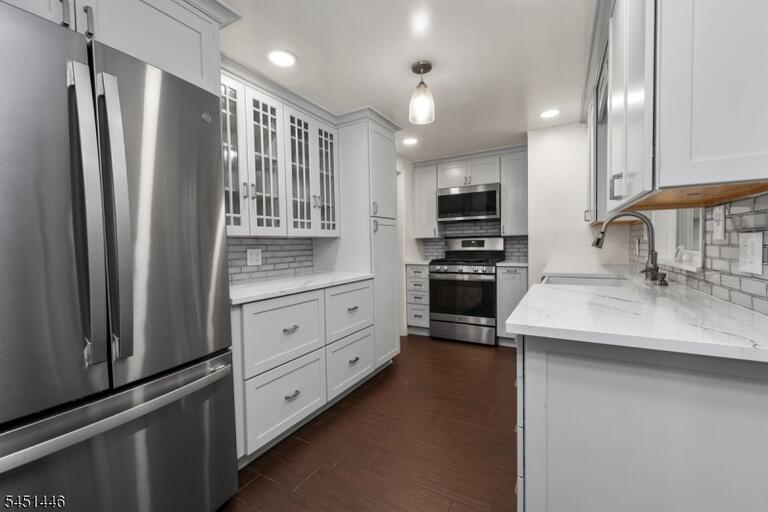 Property listing MLS 4044938 photo 9