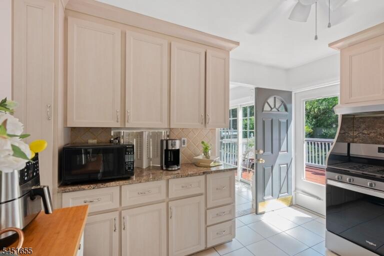Property listing MLS 4044950 photo 4
