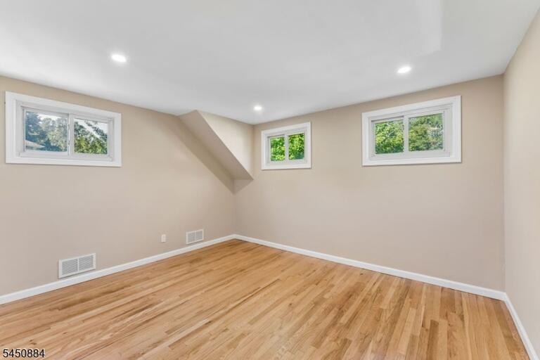 Property listing MLS 4045045 photo 20