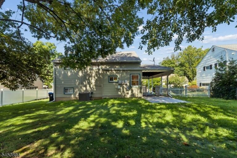Property listing MLS 4045045 photo 38