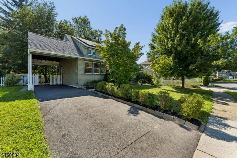 Property listing MLS 4045045 photo 41
