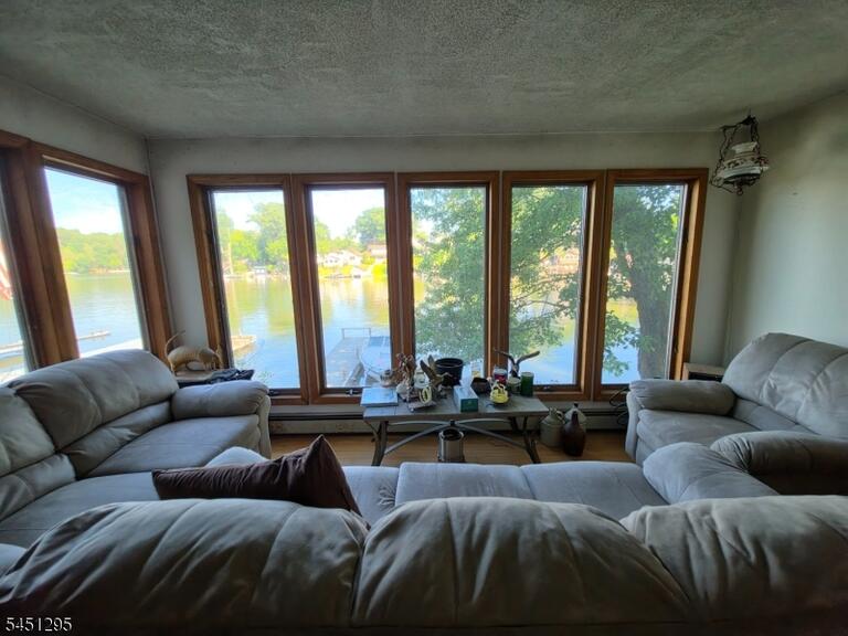Property listing MLS 4045093 photo 14