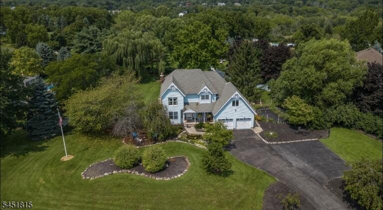 Property listing MLS 4045111 photo 2