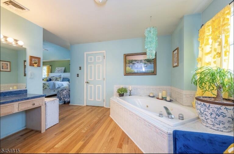 Property listing MLS 4045111 photo 20