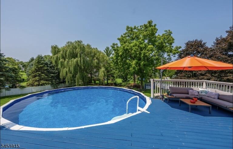 Property listing MLS 4045111 photo 35