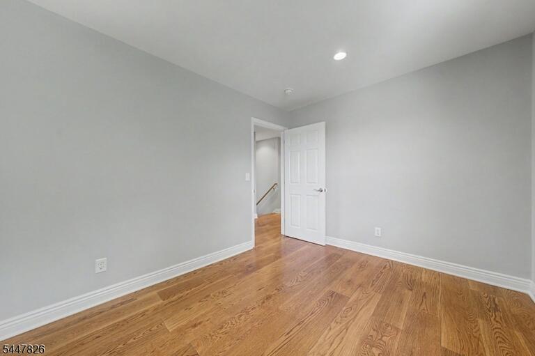 Property listing MLS 4045121 photo 28