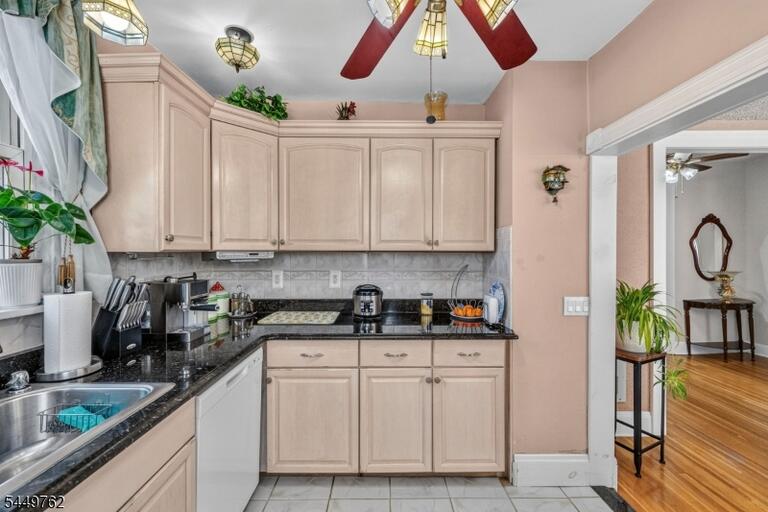 Property listing MLS 4045140 photo 12
