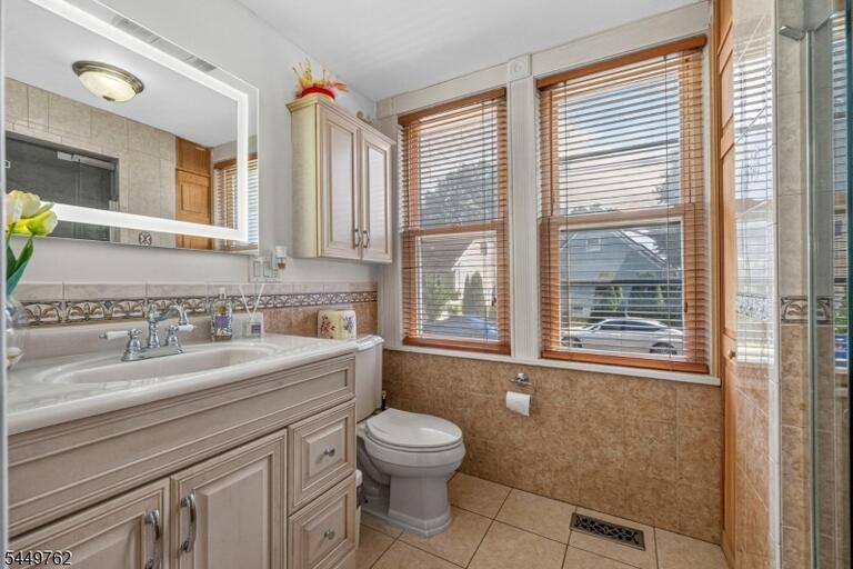 Property listing MLS 4045140 photo 16