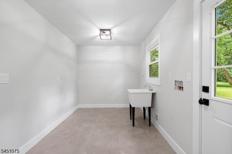 Property listing MLS 4045189 photo 21